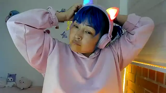 Shaddycute  online show from October 26, 4:46 pm