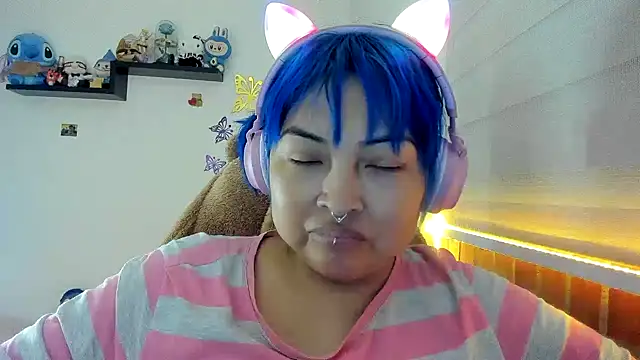 Shaddycute  online show from November 2, 5:04 pm