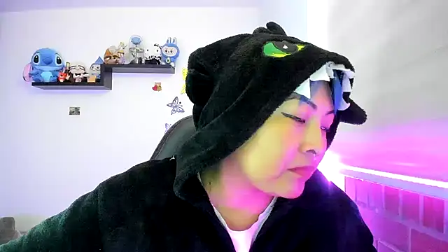 Shaddycute  online show from November 18, 5:06 pm