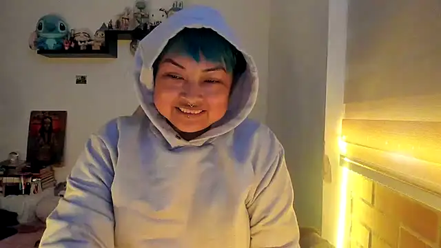 Shaddycute  online show from January 7, 2:52 pm