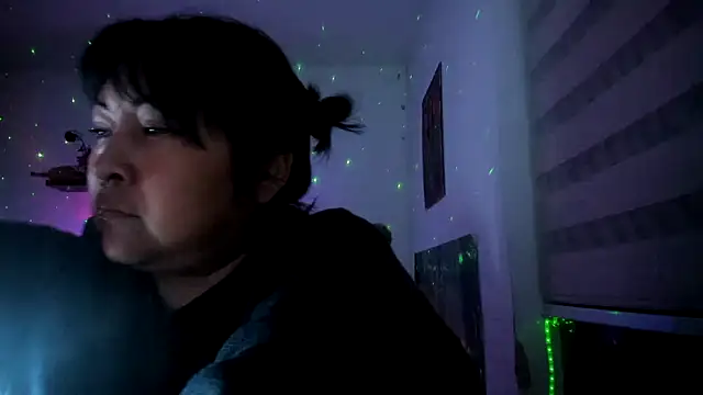 Shaddycute  online show from March 25, 10:10 am