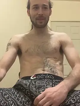 Snapshot of J3sus721 chatting on March 3, 1:21 am J3sus721 online show from March 3, 1:21 am