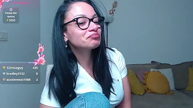 Snapshot of BabySerene chatting on February 14, 9:10 pm BabySerene online show from February 14, 9:10 pm