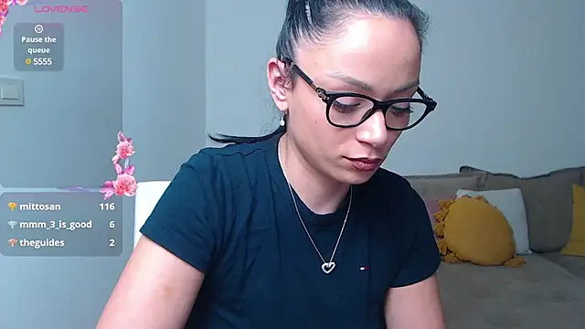 Snapshot of BabySerene chatting on February 17, 12:54 am BabySerene online show from February 17, 12:54 am