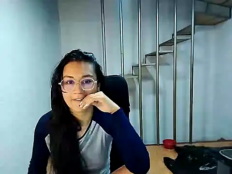 Jessie Desire online show from February 24, 3:55 am