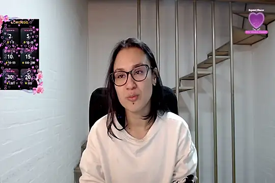 Snapshot of Jessie_Desire chatting on February 28, 2:12 am Jessie Desire online show from February 28, 2:12 am