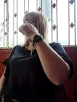 florecita9 online show from January 10, 6:38 pm