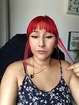 florecita9 online show from March 28, 5:34 pm