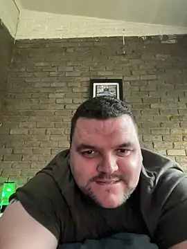 Snapshot of Mikey-HH chatting on January 13, 4:30 pm Mikey-HH online show from January 13, 4:30 pm