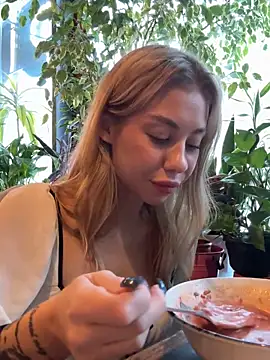 Snapshot of Myrtle_Beach chatting on December 15, 11:34 am Myrtle Beach online show from December 15, 11:34 am