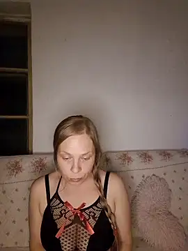 katiestevens online show from September 14, 8:08 pm