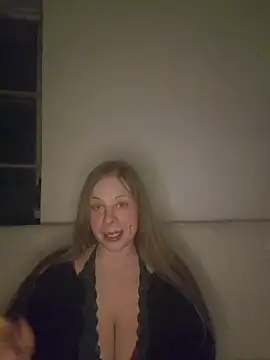 katiestevens online show from January 15, 10:02 pm