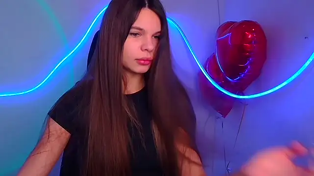 Hanna Way online show from February 18, 7:10 am