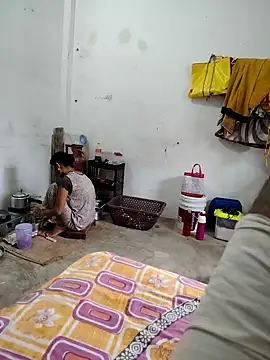 FeltedEuropium online show from October 31, 9:21 am