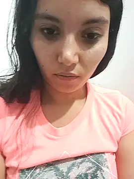 Snapshot of HannaKlein chatting on February 19, 1:29 am HannaKlein online show from February 19, 1:29 am