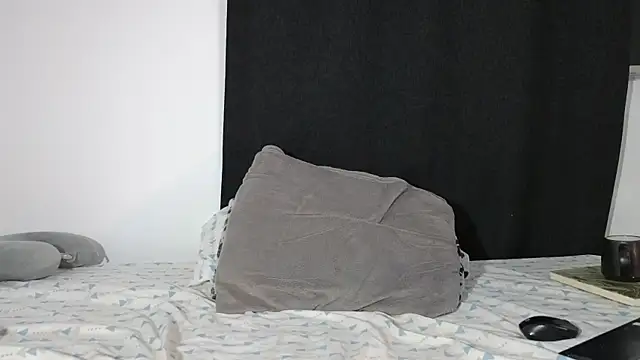 Snapshot of TommyMyler chatting on October 13, 2:22 am TommyMyler online show from October 13, 2:22 am