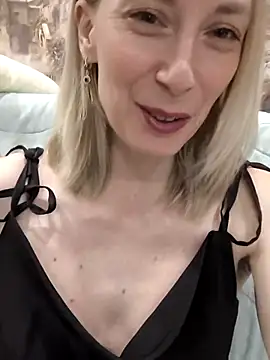 AvelinaLeoni online show from November 24, 6:46 am