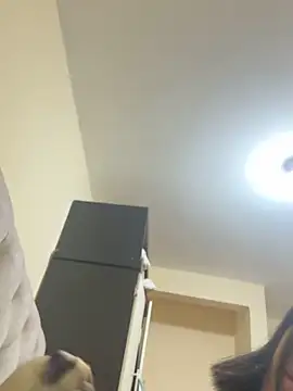 Snapshot of sarah12333 chatting on March 21, 2:27 am sarah12333 online show from March 21, 2:27 am