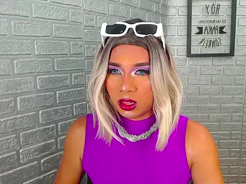 Antonela Connors online show from September 18, 1:51 am