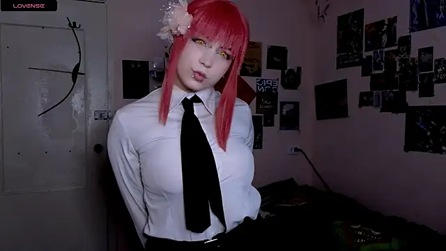 Alex Howell online show from November 12, 8:30 pm