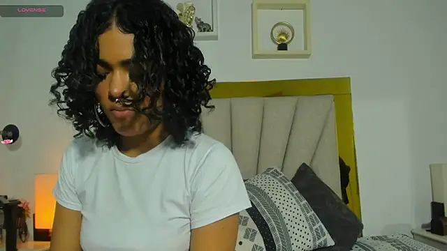 vahiolet fuentes online show from January 15, 3:00 am