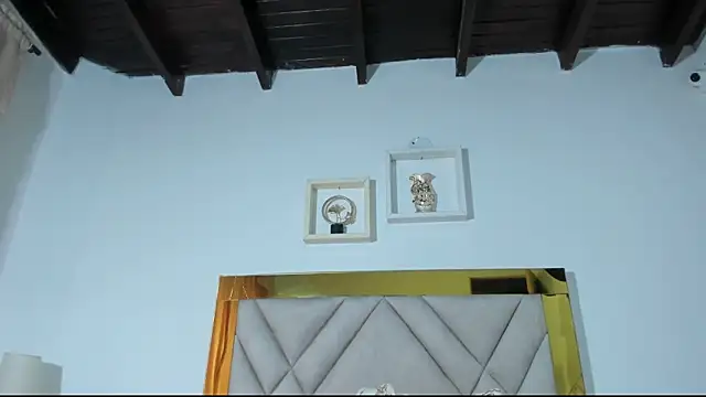 vahiolet fuentes online show from February 11, 10:18 pm