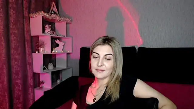 Amelia Harper online show from December 22, 5:42 pm