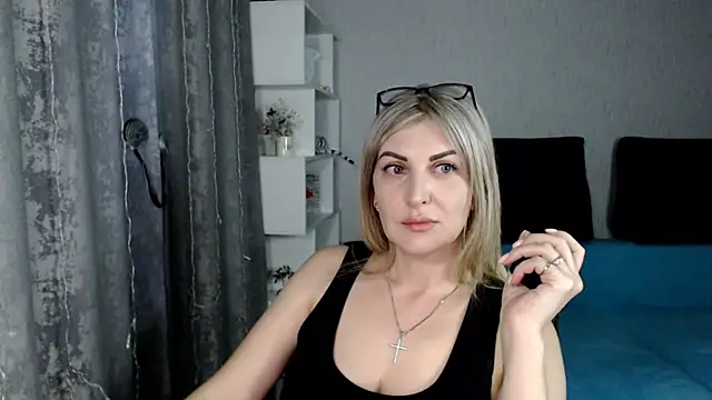 Amelia Harper online show from March 11, 7:03 pm