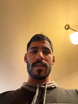 Snapshot of Cum_076 chatting on December 3, 1:09 pm Cum 076 online show from December 3, 1:09 pm