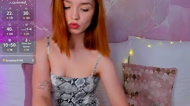 Snapshot of VirginOlly chatting on January 28, 6:05 am VirginOlly online show from January 28, 6:05 am