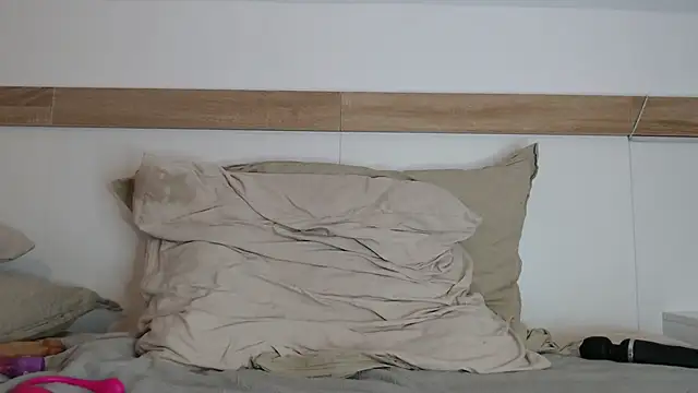 Xladycharme online show from October 15, 2:06 pm