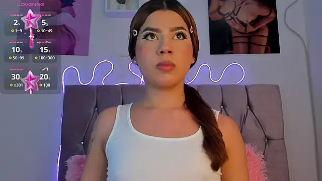 Snapshot of Ashley_piinkk_ chatting on September 24, 12:41 pm Ashley piinkk  online show from September 24, 12:41 pm