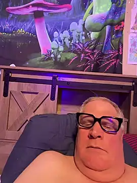 Snapshot of Mimmoromeo1973 chatting on January 15, 3:33 am Mimmoromeo1973 online show from January 15, 3:33 am