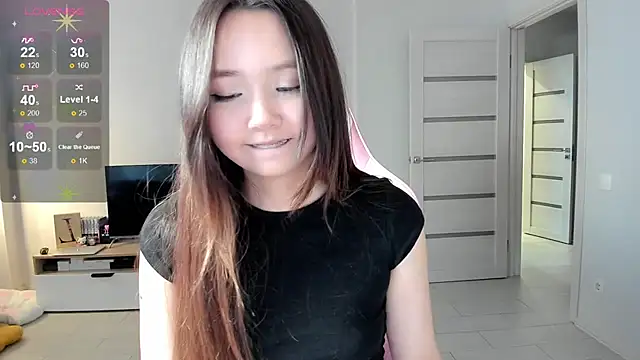 Fluffy Rose online show from March 2, 7:15 am