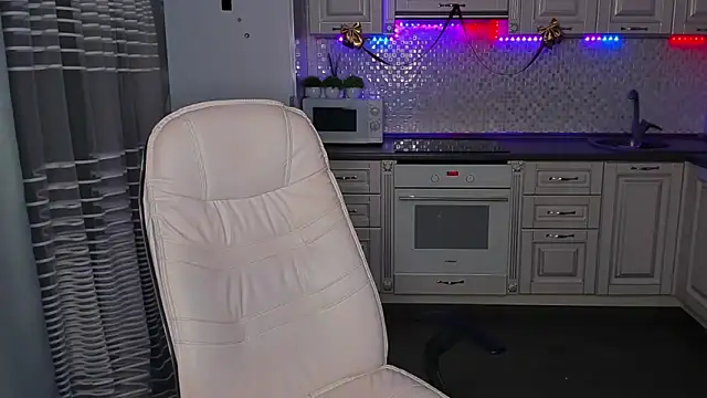 Snapshot of mirrorofsoul chatting on December 27, 5:09 am mirrorofsoul online show from December 27, 5:09 am