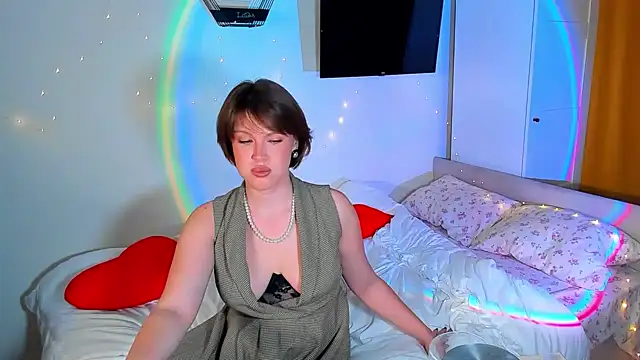 Snapshot of mirrorofsoul chatting on October 1, 6:03 pm mirrorofsoul online show from October 1, 6:03 pm