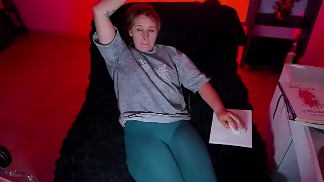 bonnie moon  online show from November 21, 11:03 pm