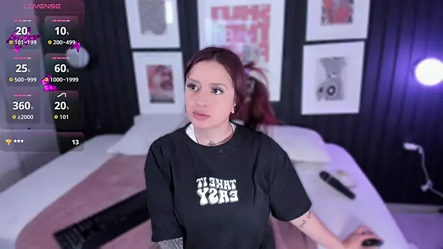 Paiige peach online show from December 20, 7:54 pm