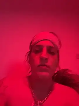 Haleytightlips1986 online show from April 9, 1:49 am