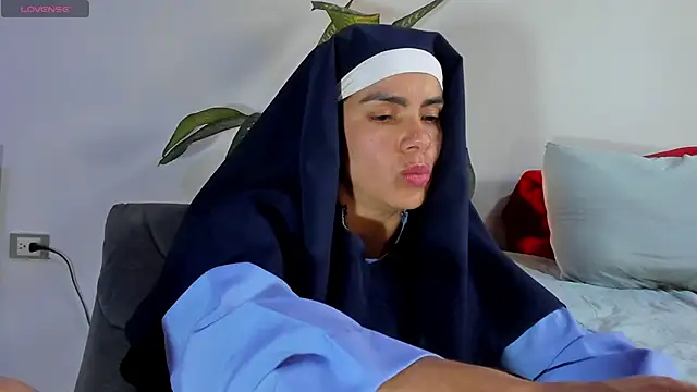 Snapshot of ClaraMariaMon chatting on February 1, 7:02 pm ClaraMariaMon online show from February 1, 7:02 pm