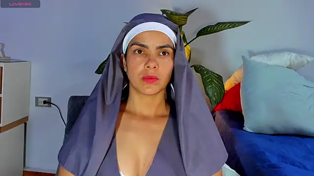 Snapshot of ClaraMariaMon chatting on February 12, 6:19 pm ClaraMariaMon online show from February 12, 6:19 pm