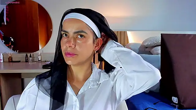 Snapshot of ClaraMariaMon chatting on March 17, 4:11 pm ClaraMariaMon online show from March 17, 4:11 pm