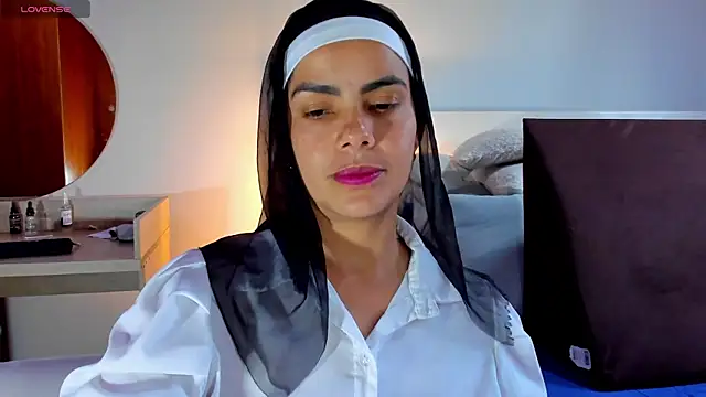 Snapshot of ClaraMariaMon chatting on March 17, 7:37 pm ClaraMariaMon online show from March 17, 7:37 pm