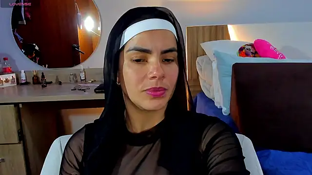 Snapshot of ClaraMariaMon chatting on March 18, 6:37 pm ClaraMariaMon online show from March 18, 6:37 pm