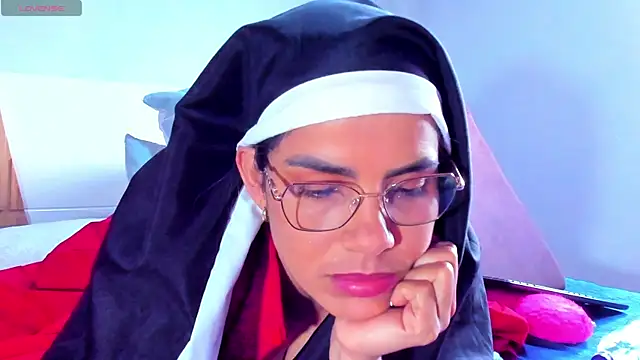 Snapshot of ClaraMariaMon chatting on March 20, 5:04 pm ClaraMariaMon online show from March 20, 5:04 pm