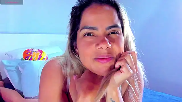 Snapshot of ClaraMariaMon chatting on March 22, 7:31 pm ClaraMariaMon online show from March 22, 7:31 pm