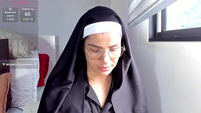 Snapshot of ClaraMariaMon chatting on October 11, 5:00 pm ClaraMariaMon online show from October 11, 5:00 pm