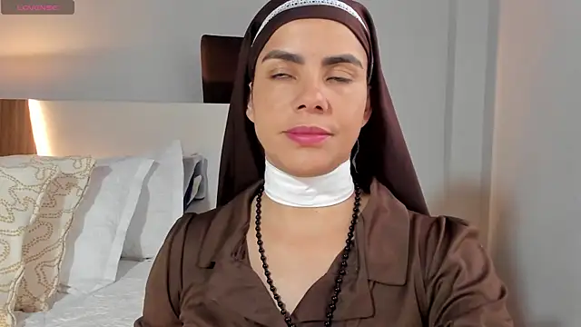 ClaraMariaMon online show from April 10, 3:06 pm