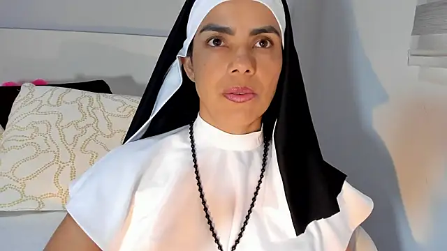 ClaraMariaMon online show from July 20, 7:27 pm