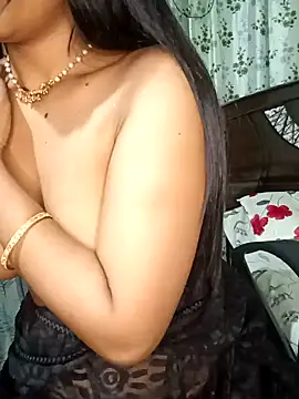 Snapshot of Sexyhoney20 chatting on December 7, 12:52 am Sexyhoney20 online show from December 7, 12:52 am